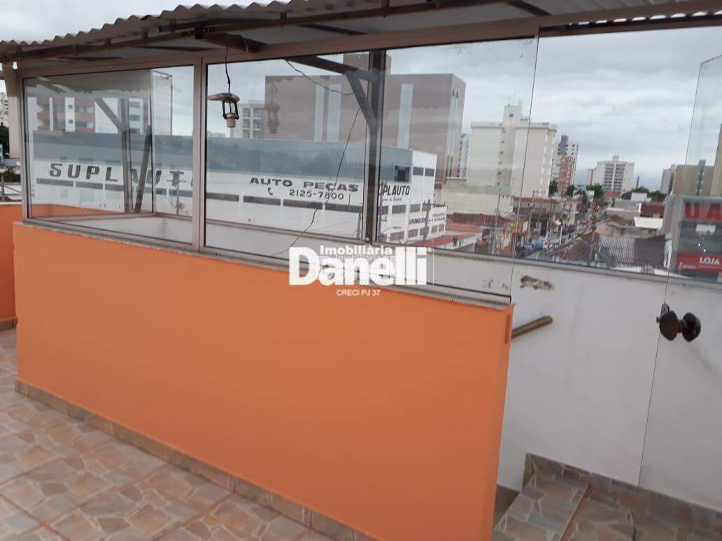 Casa à venda no Centro: 