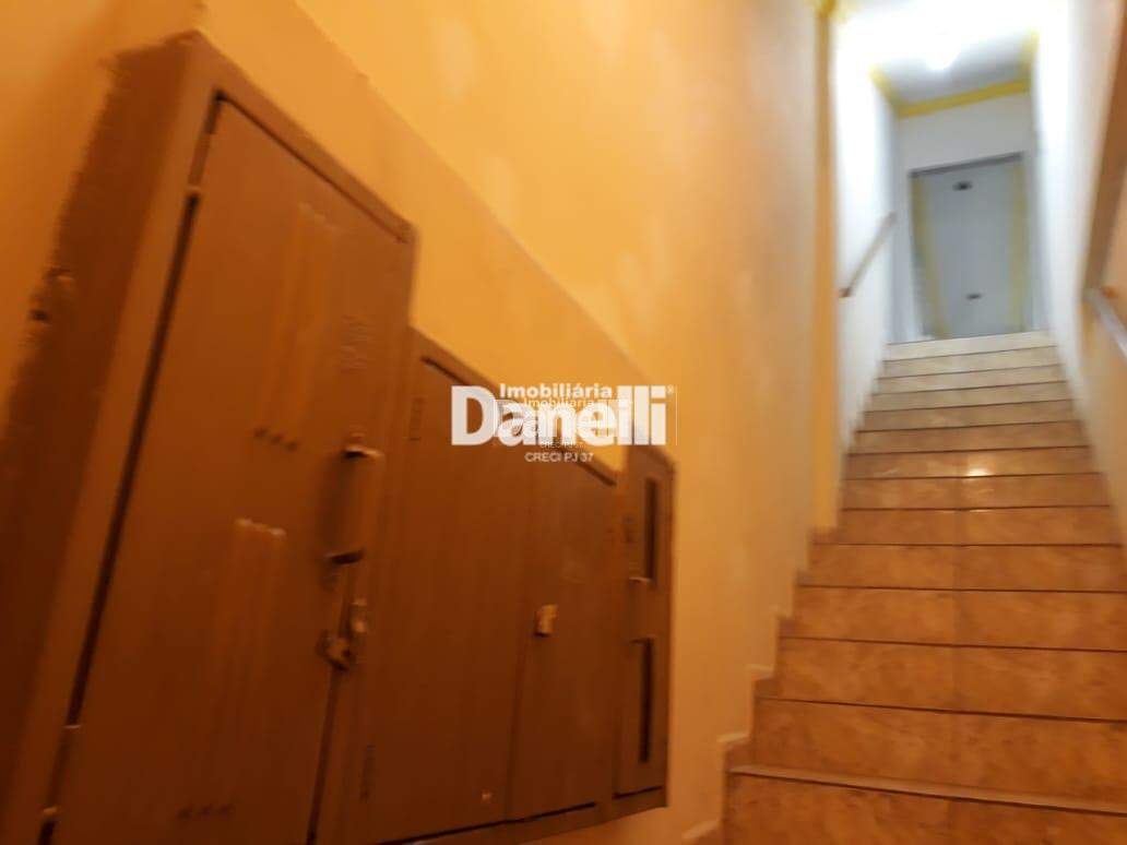 Casa à venda no Centro: 