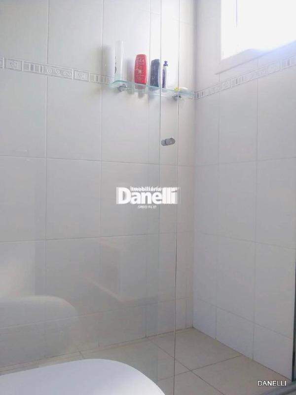 Casa em Condomínio à venda no Condomínio Taubaté Village: 