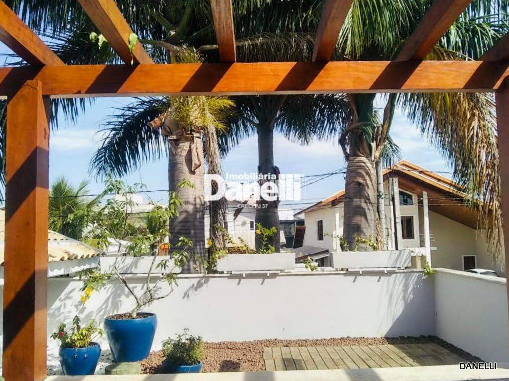 Casa em Condomínio à venda no Condomínio Taubaté Village: 
