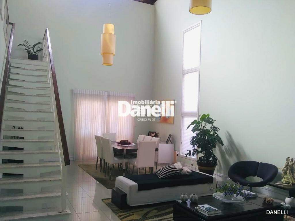 Casa em Condomínio à venda no Condomínio Taubaté Village: 