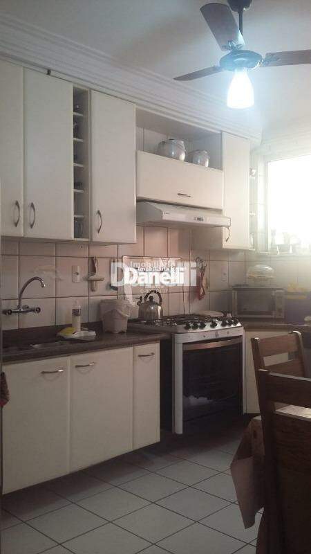 Casa em Condomínio à venda no Chácara Olaria: 