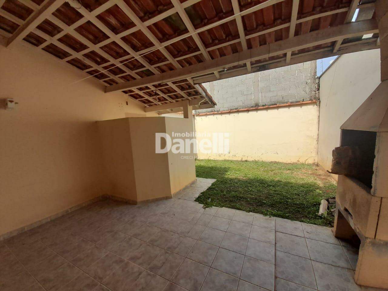 Casa para aluguel no Esplanada Independência: 