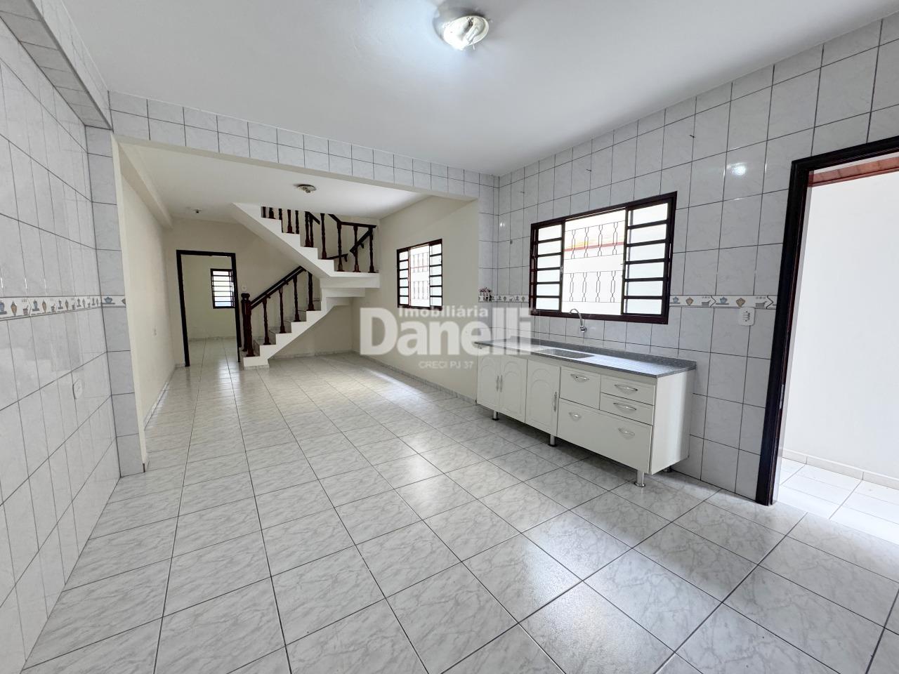 Casa para aluguel no Centro: 