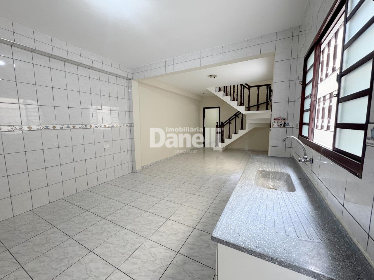 Casa para aluguel no Centro: 