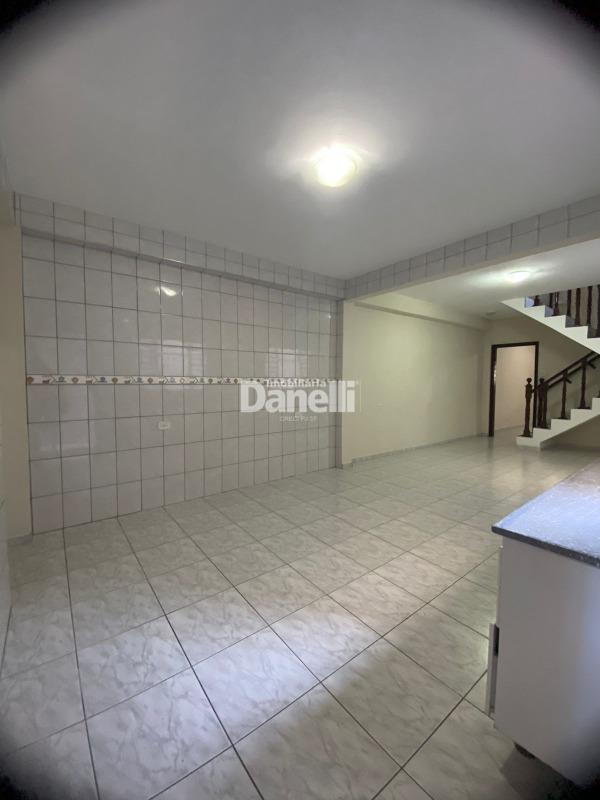 Casa para aluguel no Centro: 