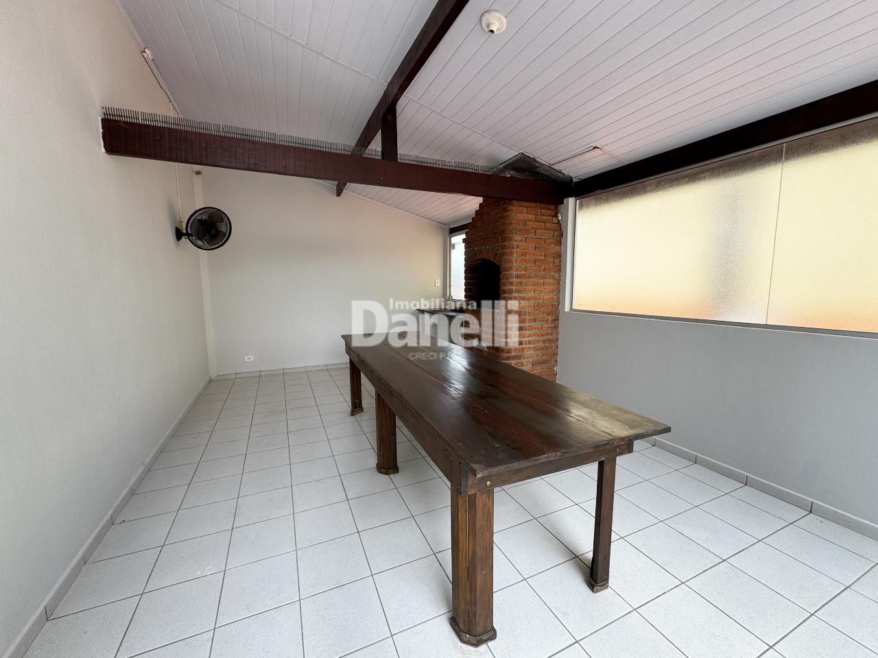 Casa para aluguel no Centro: 