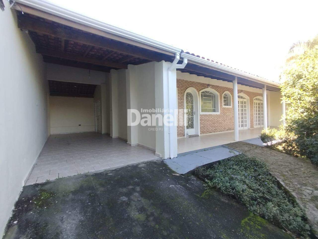 Casa para aluguel no Jardim das Nações: 