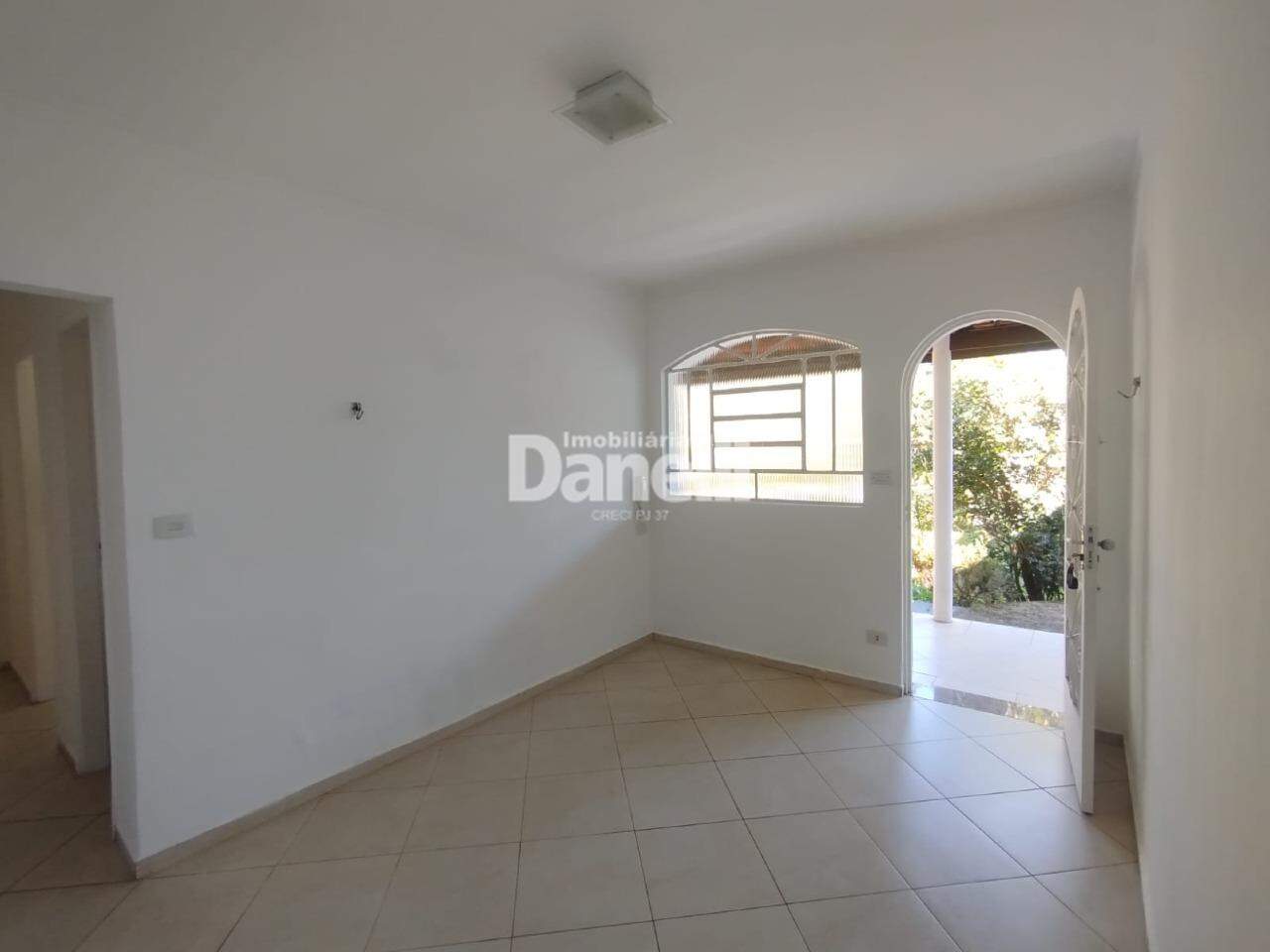 Casa para aluguel no Jardim das Nações: 