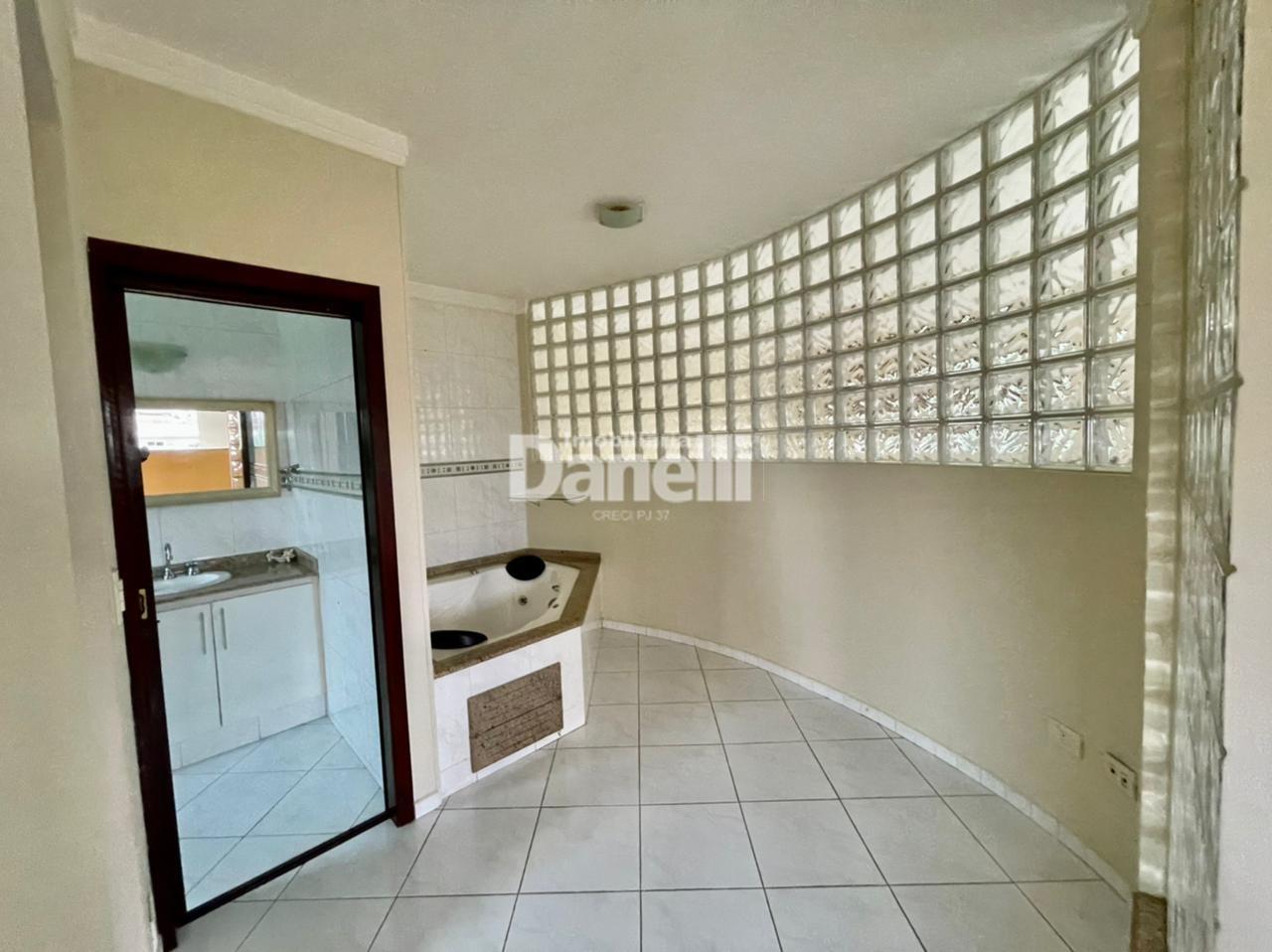 Casa em Condomínio à venda no Condomínio Taubaté Village: 