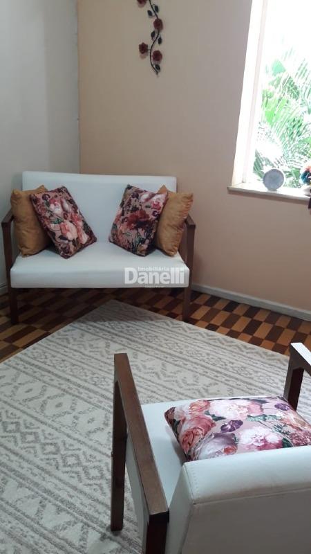 Casa à venda no Centro: 