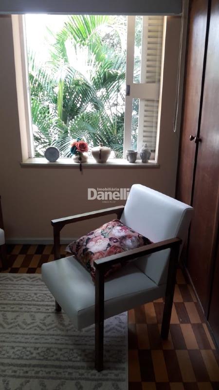 Casa à venda no Centro: 