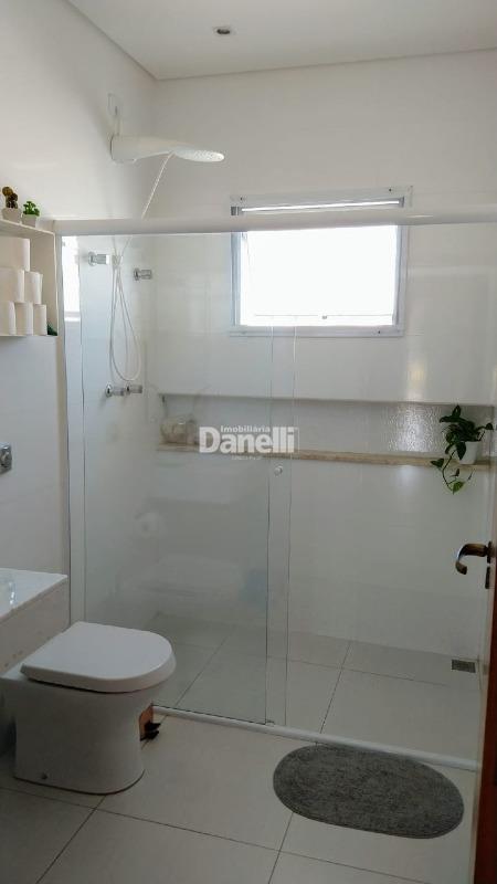 Casa em Condomínio para aluguel no Caminho Novo: 