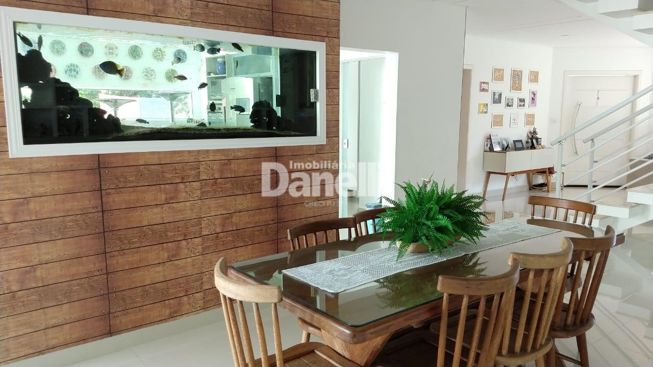 Casa em Condomínio para aluguel no Caminho Novo: 