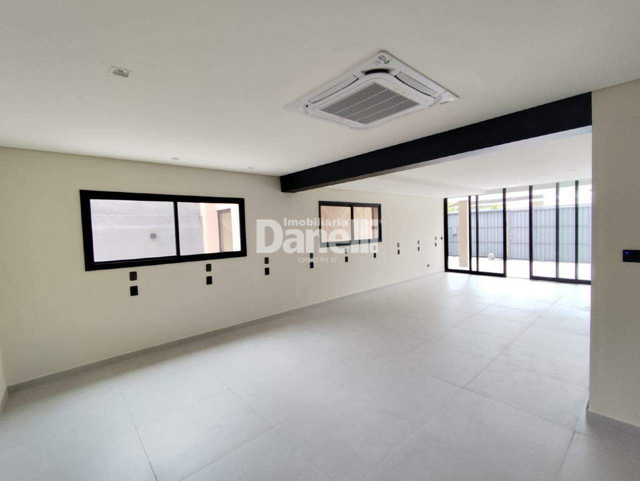 Casa para aluguel no Centro: 