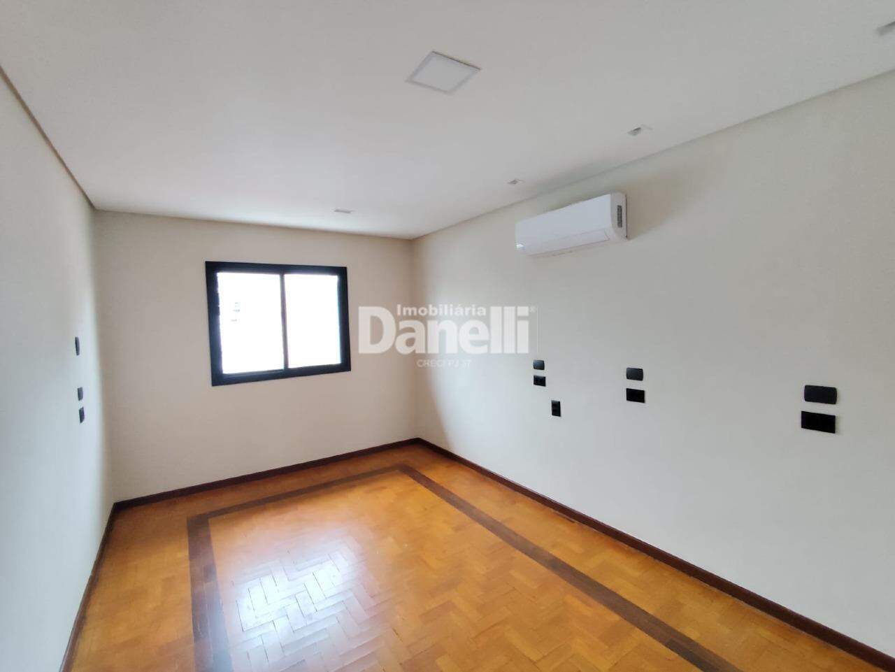 Casa para aluguel no Centro: 