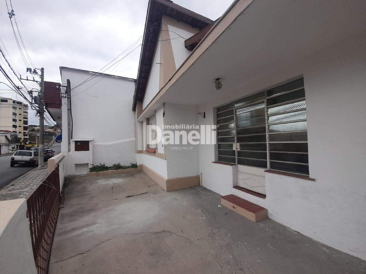 Casa para aluguel no Centro: 