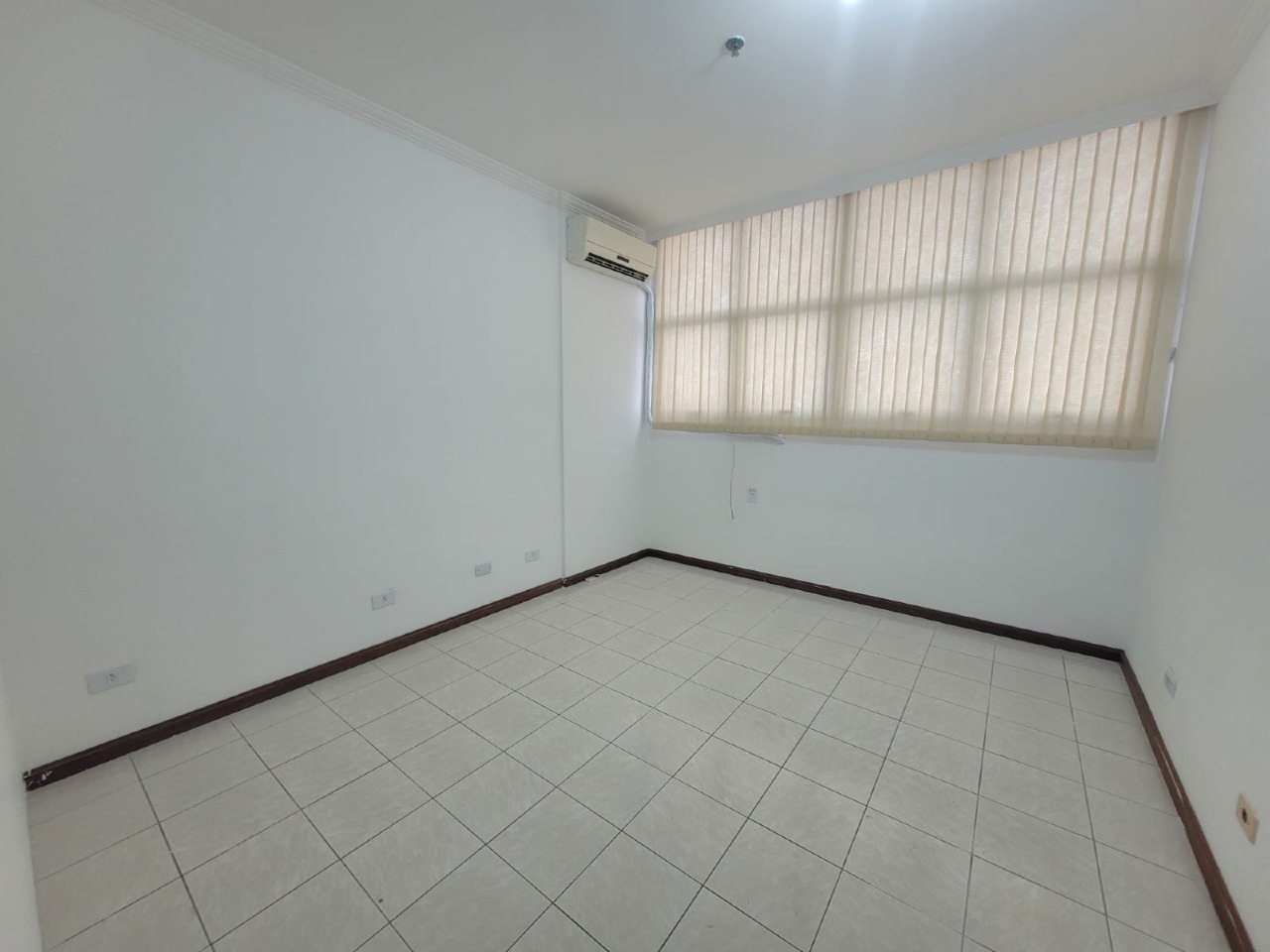 Sala Comercial para aluguel no Centro: 