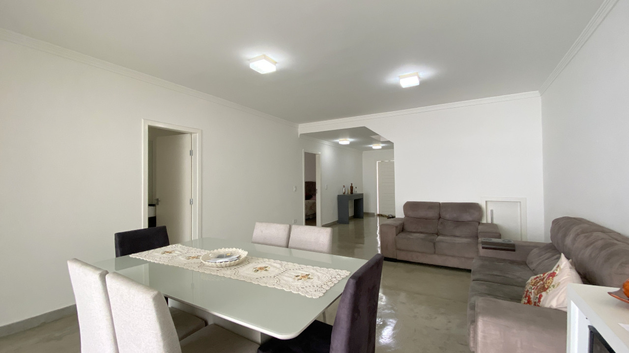 Casa em Condomínio à venda no Bairro dos Guedes: 