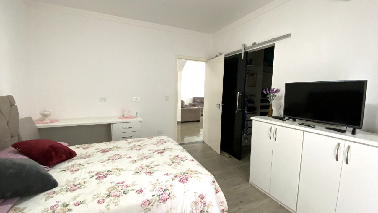 Casa em Condomínio à venda no Bairro dos Guedes: 