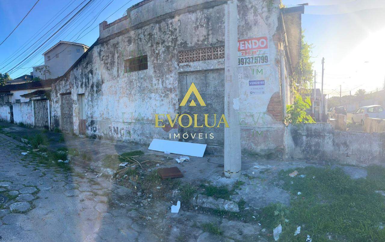 Galpão à venda no Vila Voturua: 