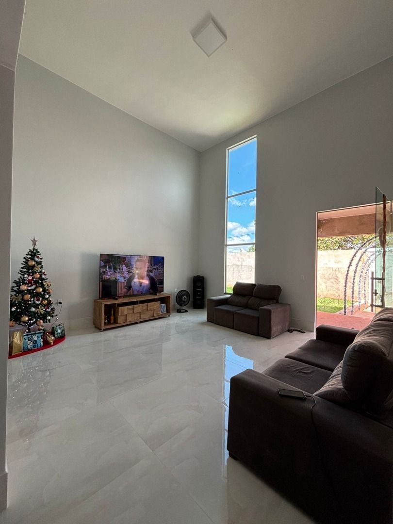 Casa à venda no Região dos Lagos: 