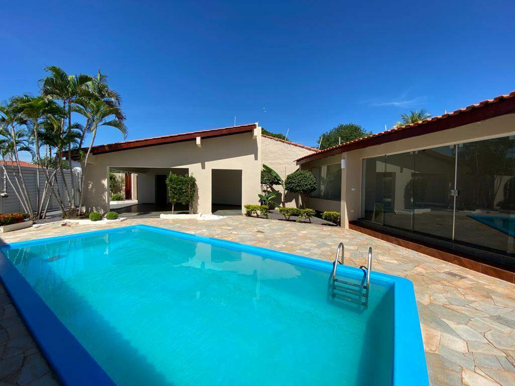 Casa à venda no Santos Dumont: 