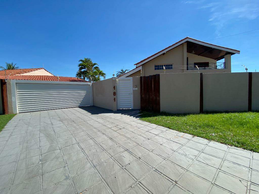 Casa à venda no Santos Dumont: 