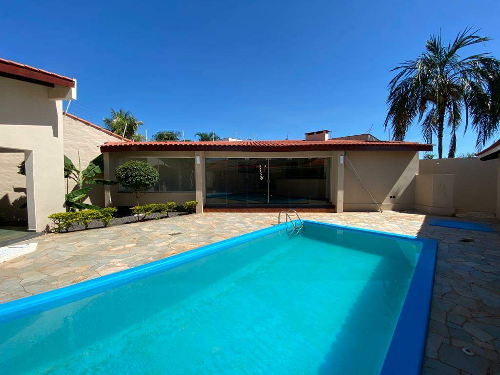 Casa à venda no Santos Dumont: 