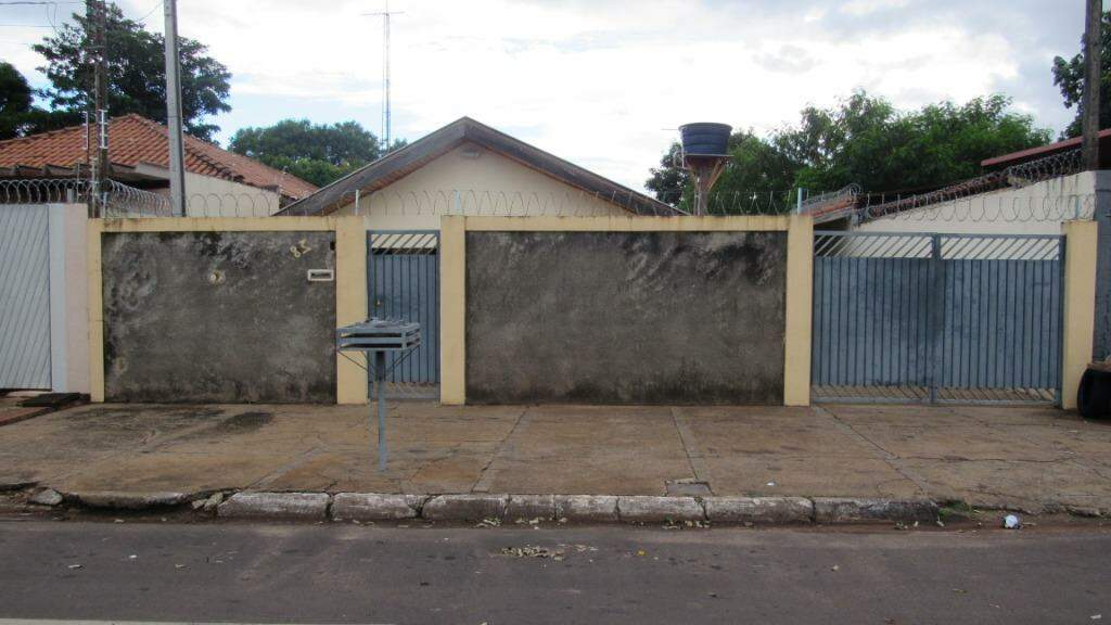 Casa para aluguel no Centro: 