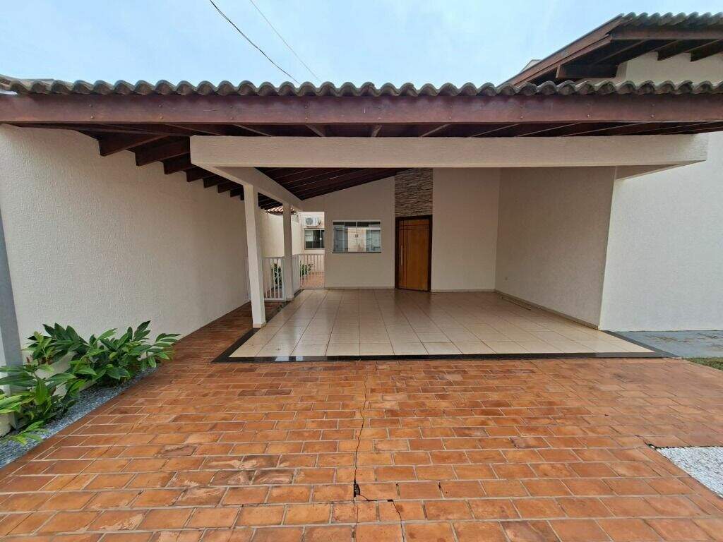 Casa à venda no Ipê: 