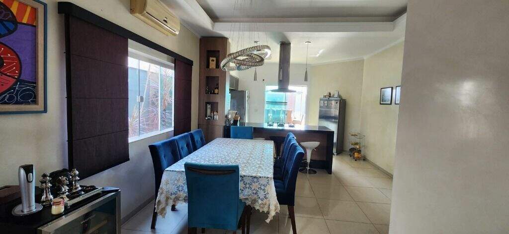 Casa à venda no Ipê: 