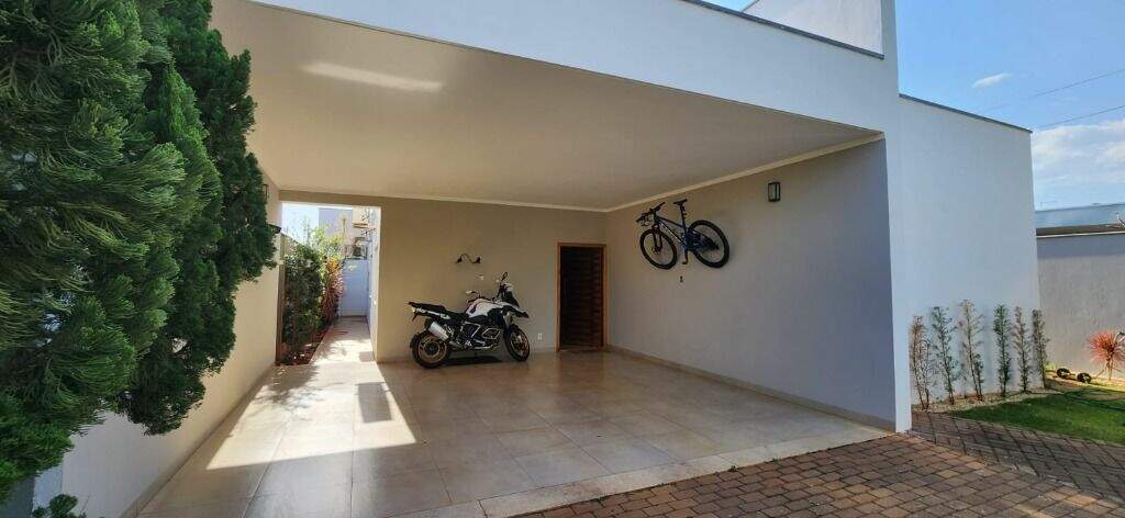 Casa à venda no Ipê: 