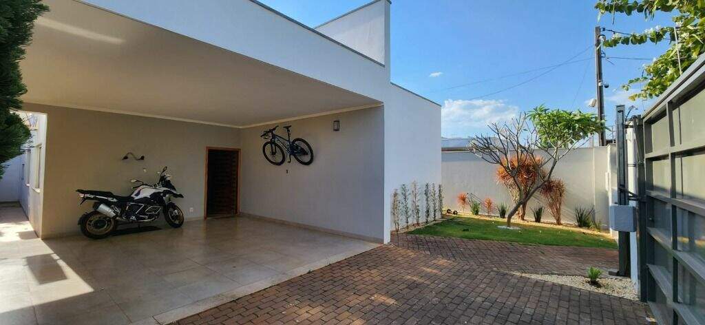 Casa à venda no Ipê: 