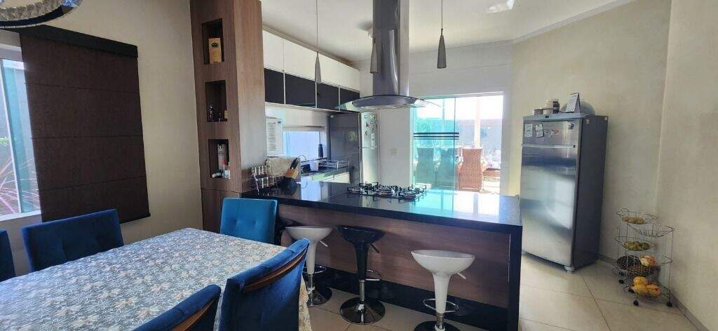 Casa à venda no Ipê: 