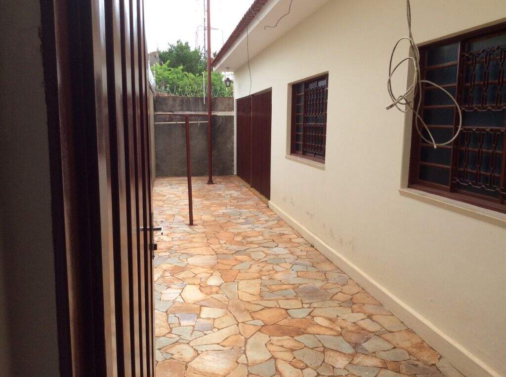 Casa para aluguel no Jardim das Oliveiras: 