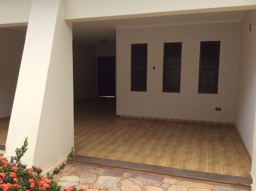 Casa para aluguel no Jardim das Oliveiras: 