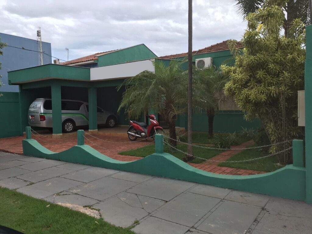 Casa à venda no Centro: 