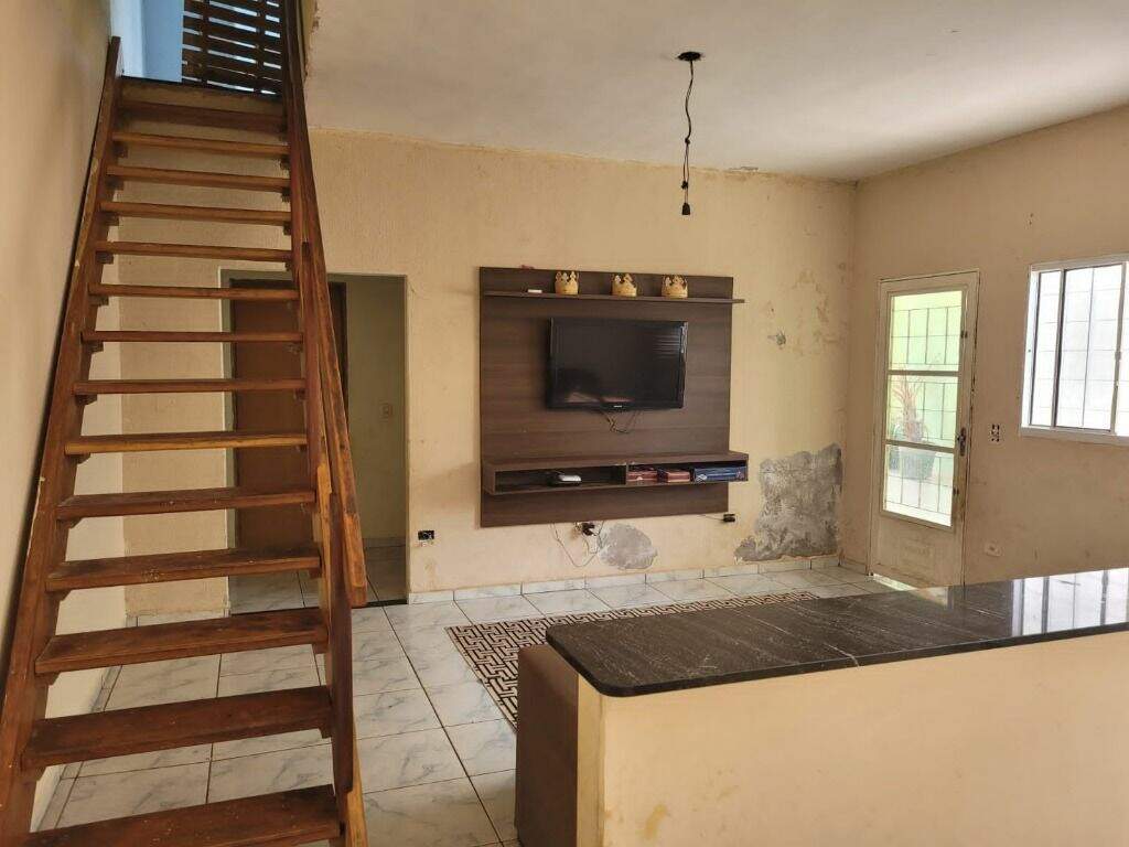 Casa à venda no Jardim Paranapunga: 