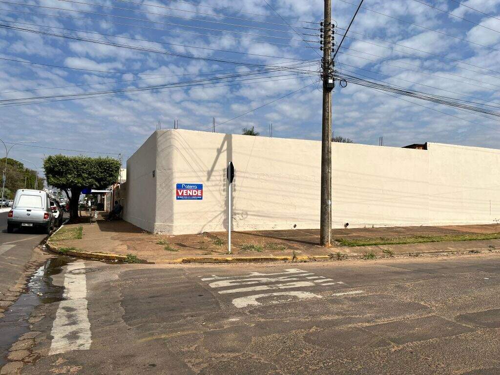 Casa à venda no Santos Dumont: 