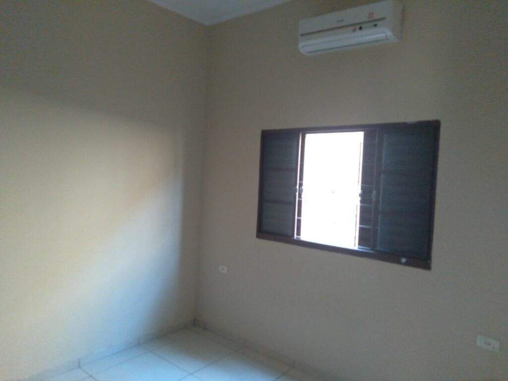 Casa para aluguel no Vila Terezinha: 