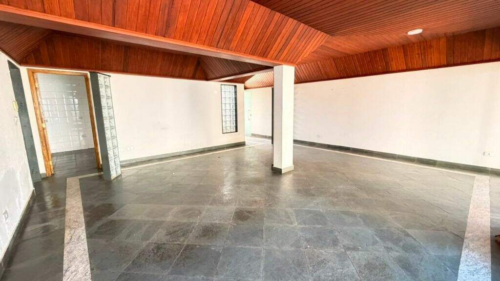 Casa para aluguel no Centro: 