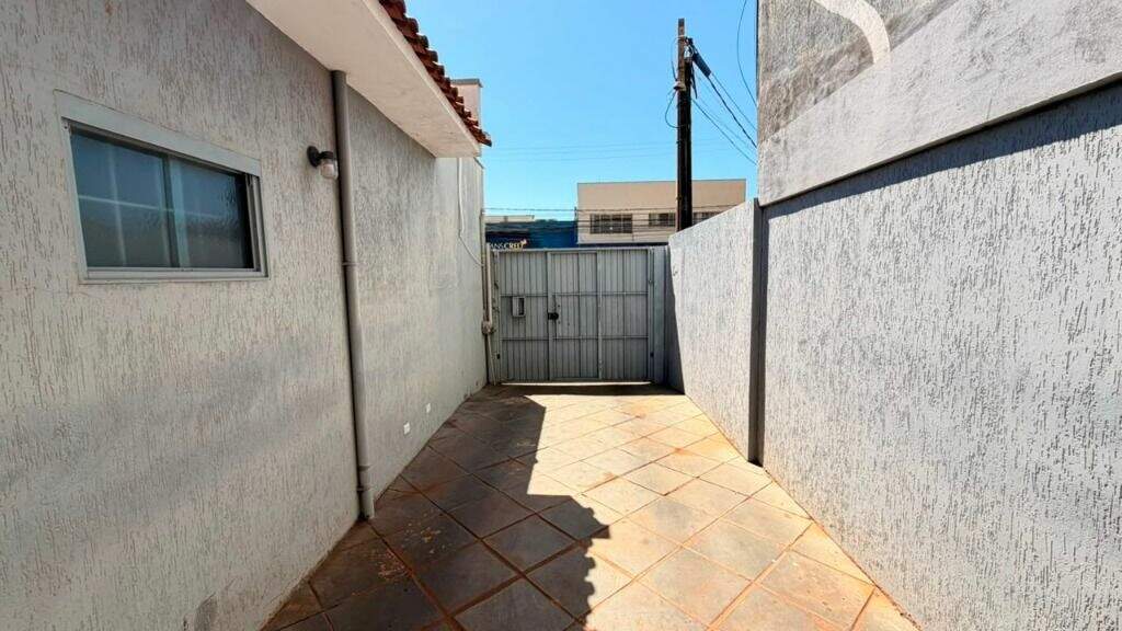 Casa para aluguel no Centro: 