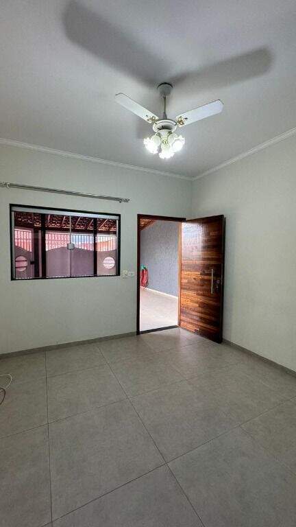 Casa à venda no Jardim Paranapunga: 