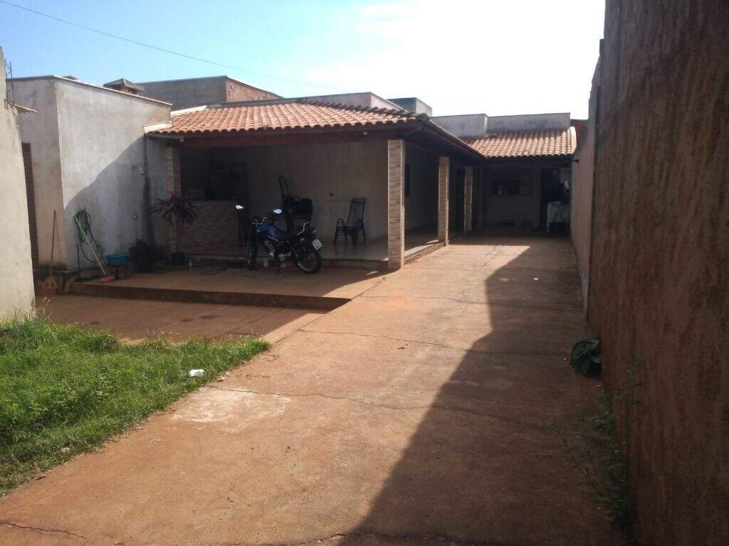 Casa à venda no Jardim Carandá: 