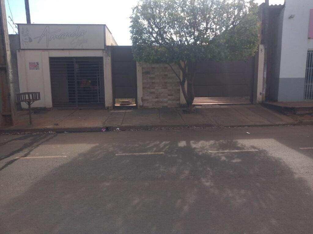 Casa à venda no Jardim Carandá: 