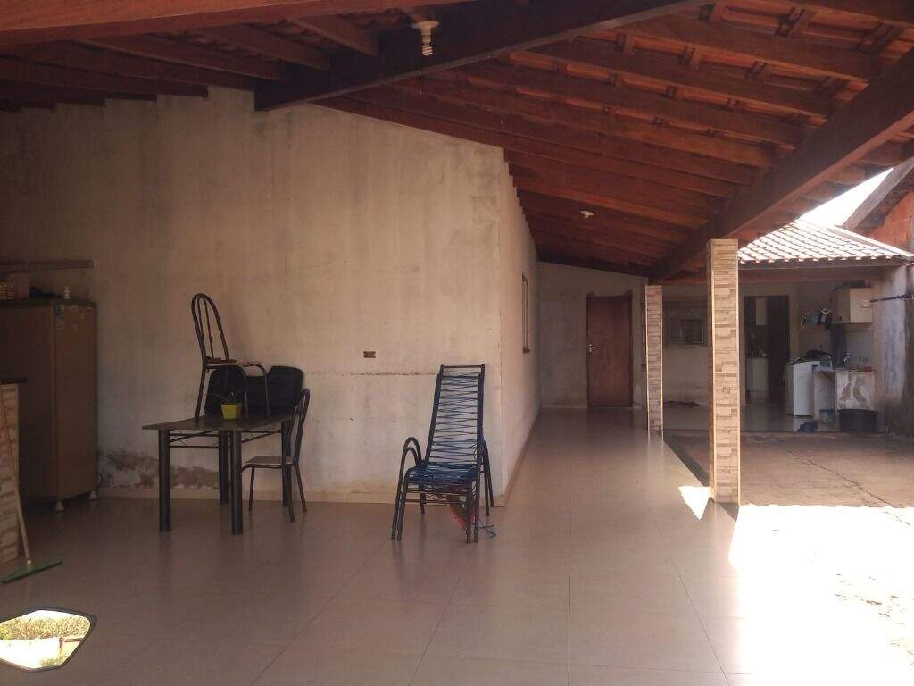 Casa à venda no Jardim Carandá: 