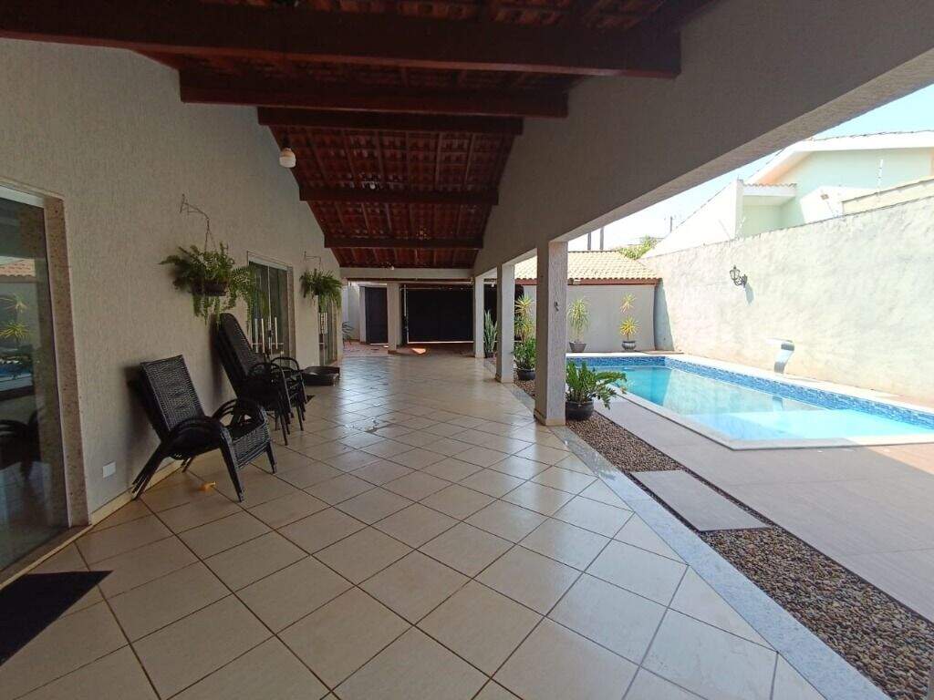 Casa à venda no Jardim Primavera: 