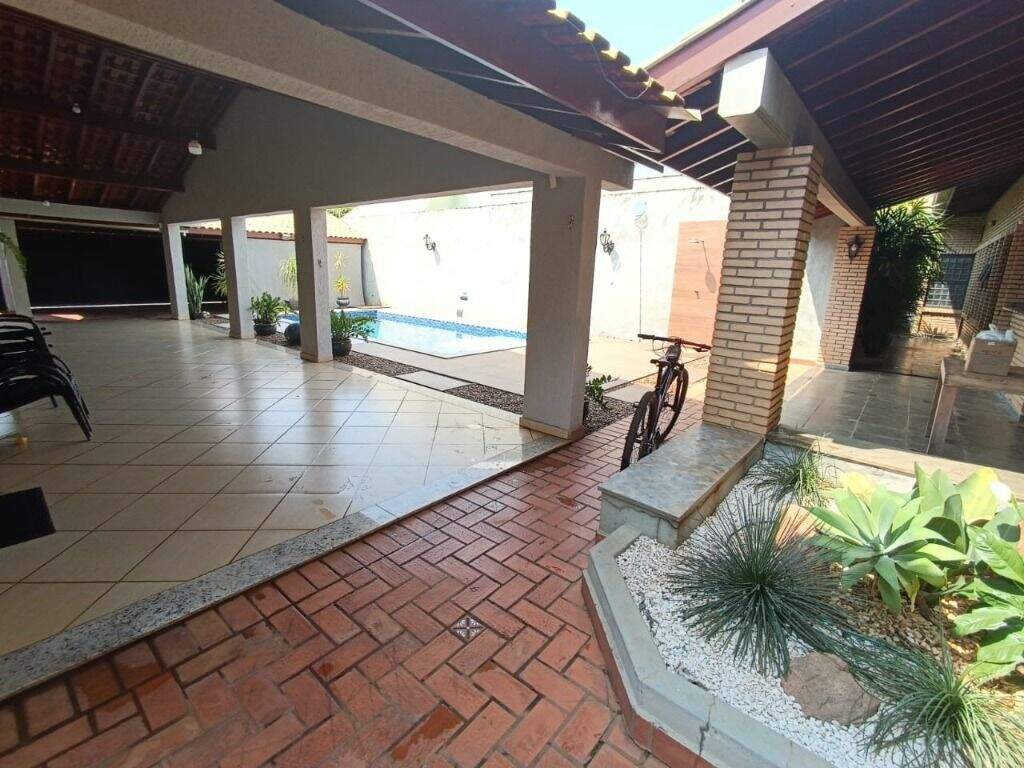Casa à venda no Jardim Primavera: 