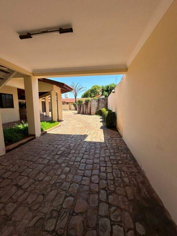 Casa à venda no Centro: 